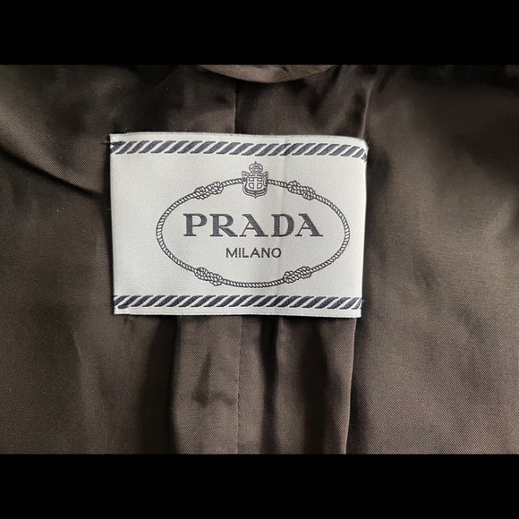 🌷Sale🌷Authentic Prada Silk Jacket - Picture 4 of 10